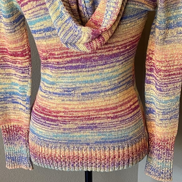Hoodie sweater with kangaroo pocket. Multi colored. Small - Picture 5 of 6